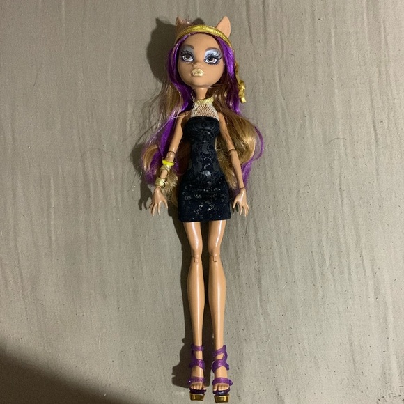 13 Wishes Clawdeen Wolf doll - Picture 1 of 10